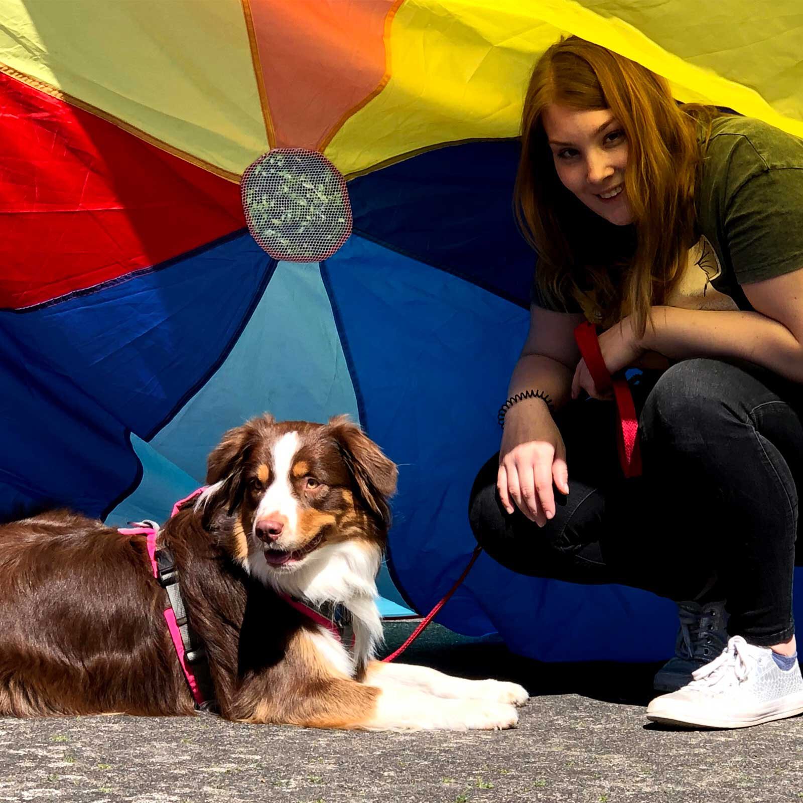 Therapeutin mit Hund