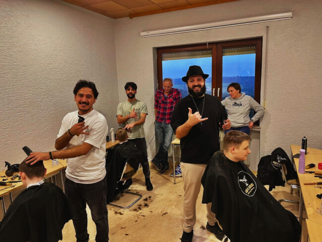 Die lustigen Friseure